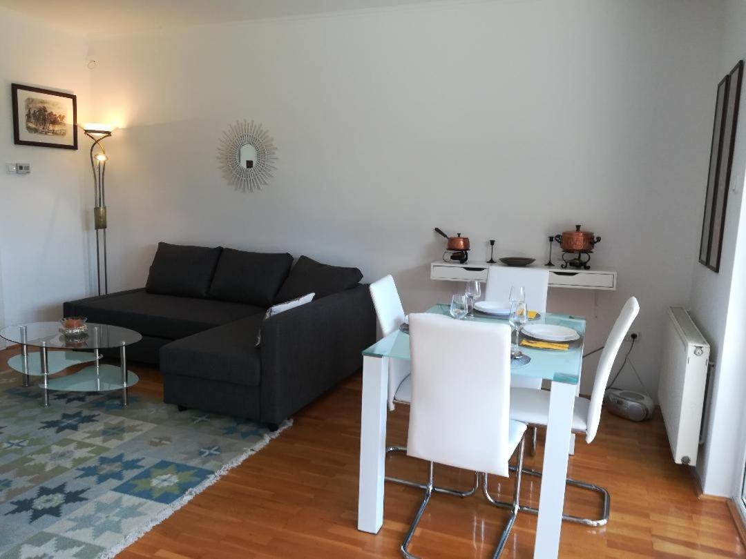 Homy Apartment in Buda, with safe garage&terrace Budapest Bagian luar foto